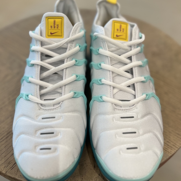 Nike air vapormax plus white blue red - Picture 4 of 6